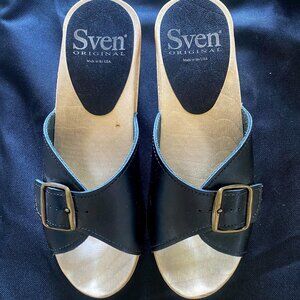 Sven Clog Slide Sandals. Size 38
